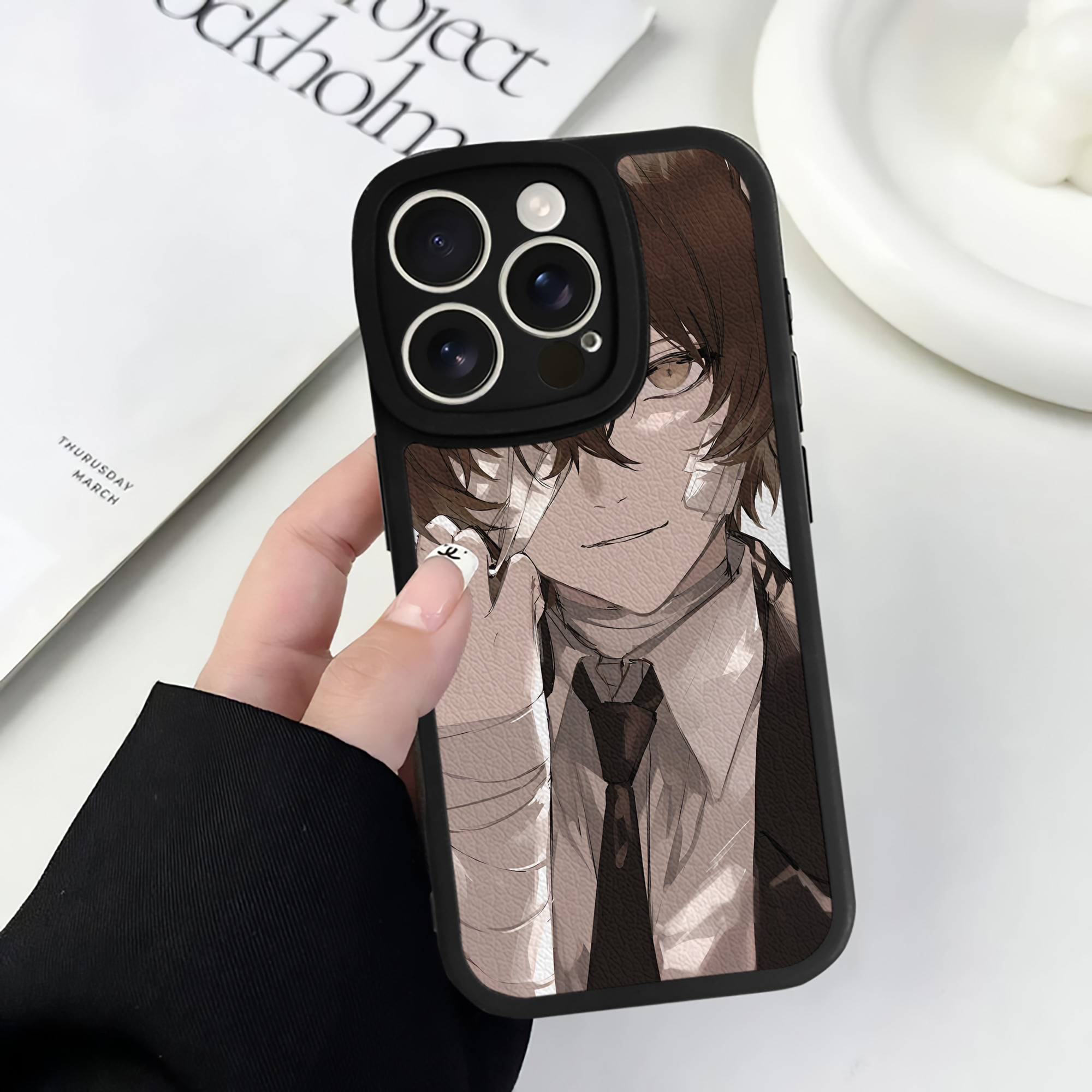 （画像用） 文豪ストレイドッグス Bungo Stray Dogs 【iPhone 16シリーズ対応】シリコンスマホケース（レザー調） 材質：シリコン